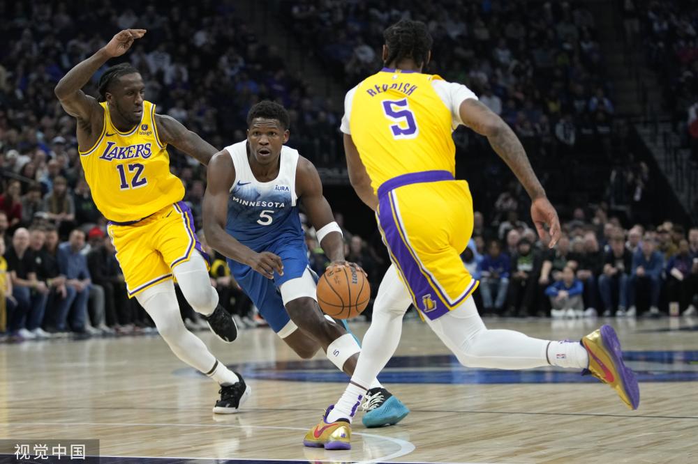 足球并不仅 足球并不仅